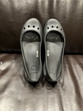 CROCS Black Kadee Slip-On Ballet Flats Size 7
